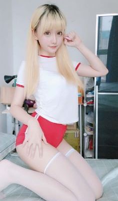 裙子底下是野兽