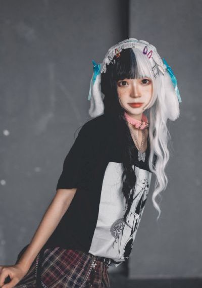 亚洲精品久久久日韩美女图片