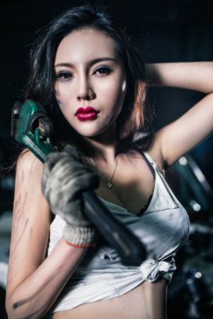 女兵人