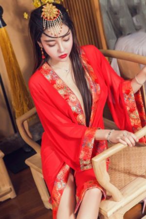 打烊后两人的沙龙头像动漫观看
